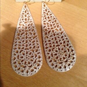 Earrings - brand new‎